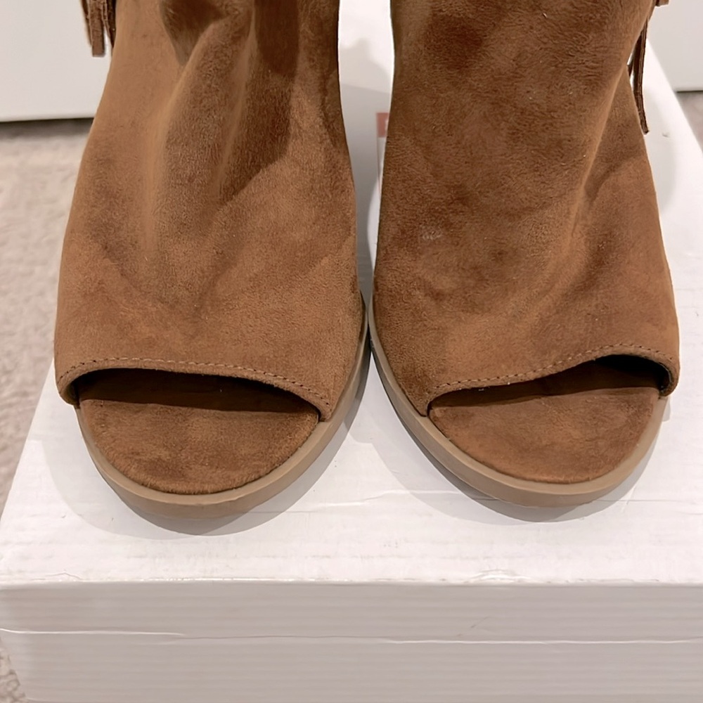 DV by Dolce Vita Lotus Style Fringe Booties - Picture 4 of 10